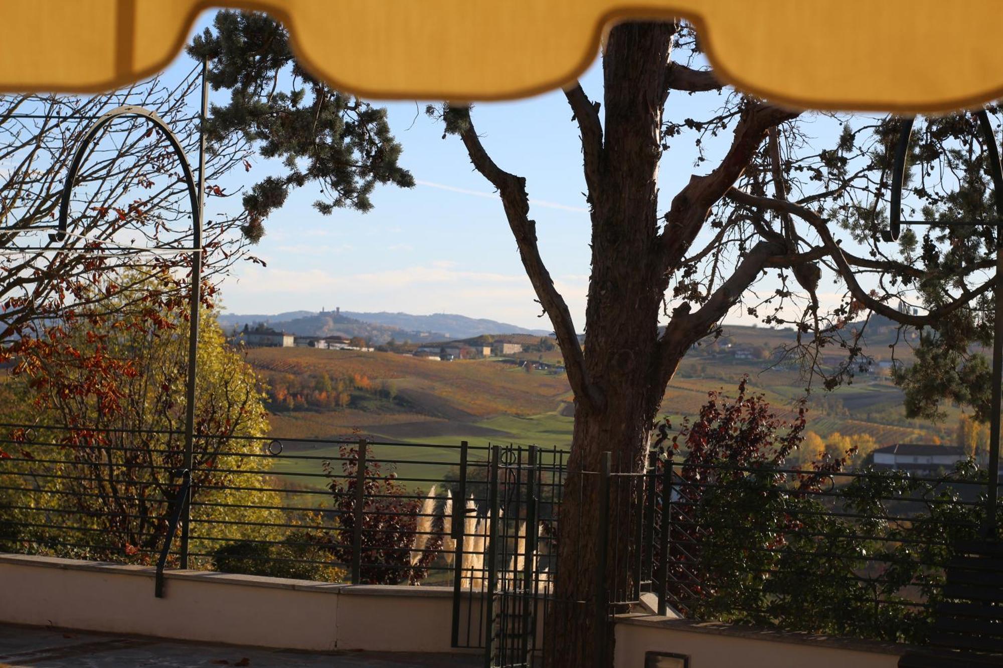 Locanda Del Boscogrande Montegrosso dʼAsti المظهر الخارجي الصورة