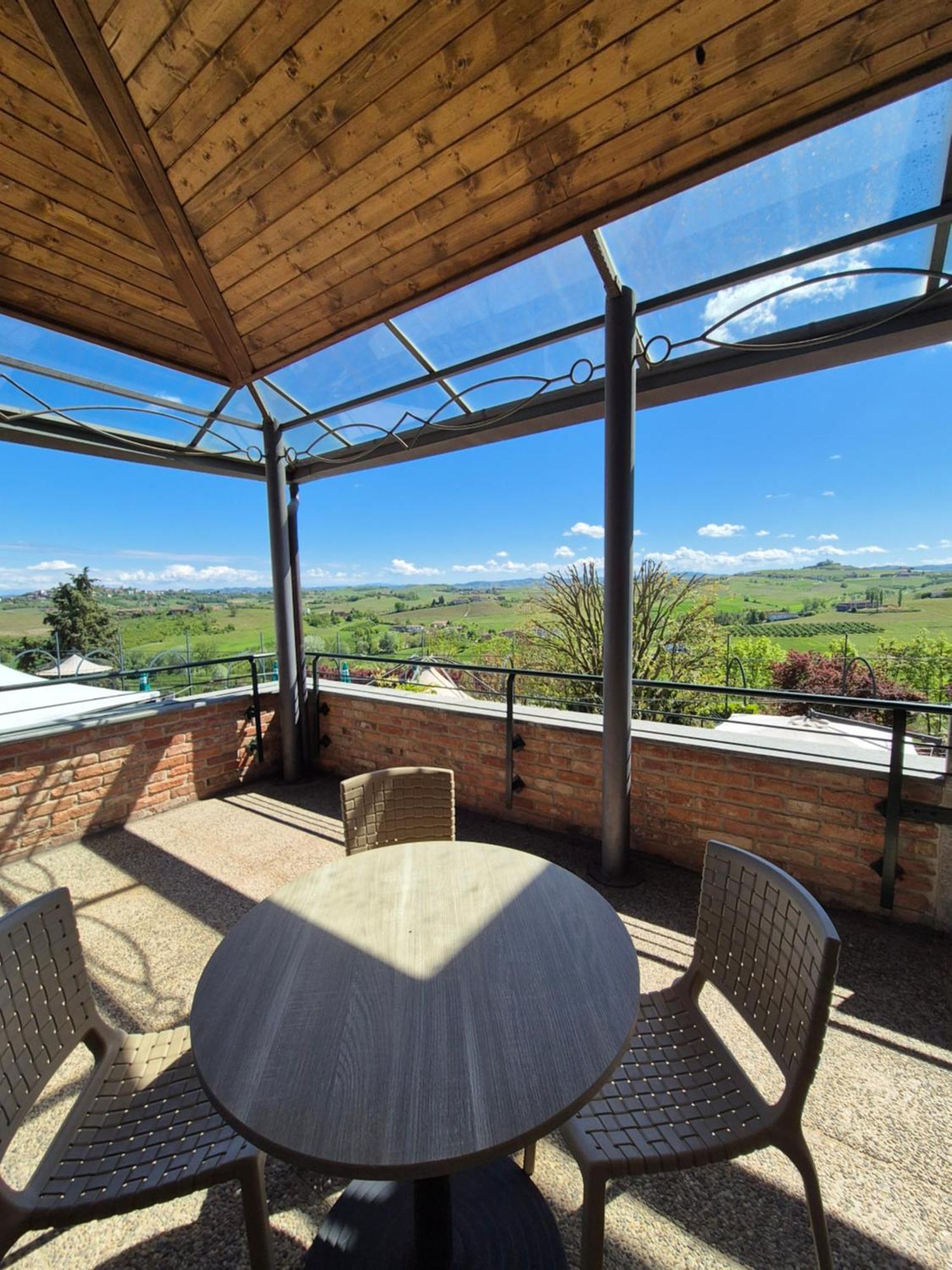 Locanda Del Boscogrande Montegrosso dʼAsti المظهر الخارجي الصورة