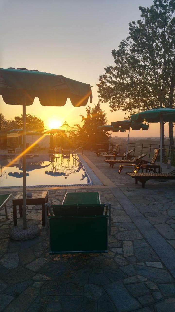 Locanda Del Boscogrande Montegrosso dʼAsti المظهر الخارجي الصورة